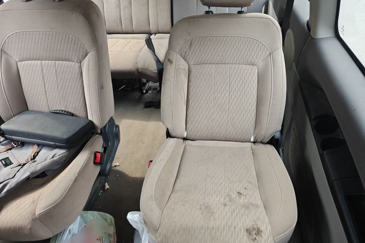 Used FORTHING Lingzhi 2016 M3L 1.6L 7-Seater Comfort Model Left Rear Seat