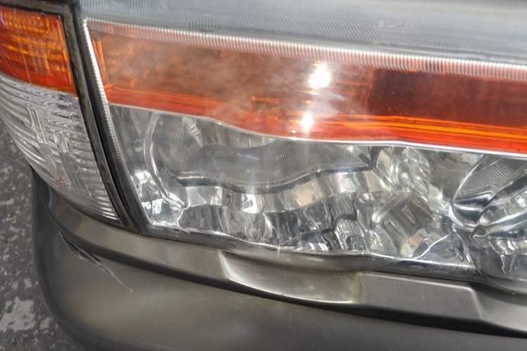 Used FORTHING Lingzhi 2016 V3 1.5L 7-Seater Standard Model China V Emission Standard Right Front Headlight
