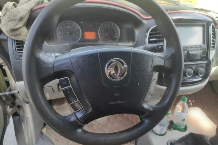 Used FORTHING Lingzhi 2016 M3 1.6L 7-Seater Luxury Model China V Standard Steering Wheel