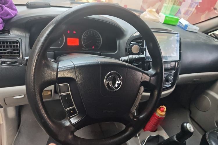 Used FORTHING Lingzhi 2016 M3 1.6L 7-Seater Luxury Model China V Standard Steering Wheel