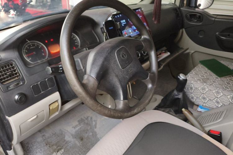 Used FORTHING Lingzhi 2016 M3L 1.6L 7-Seater Comfort Model Steering Wheel