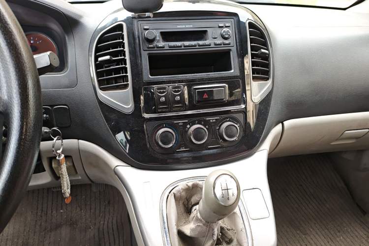 Used FORTHING Lingzhi 2016 M5 2.0L 7-seat Long-wheelbase Standard Model Audio And AC Panel