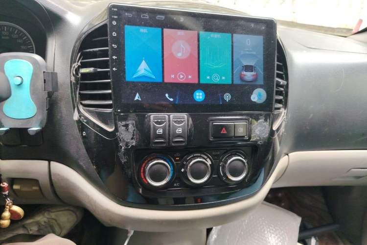 Used FORTHING Lingzhi 2016 M3L 1.6L 7-Seater Comfort Model Audio And AC Panel