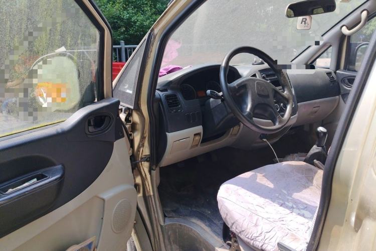 Used FORTHING Lingzhi 2016 M3 1.6L 7-Seater Standard Model China V Emission Standard Driver Seat