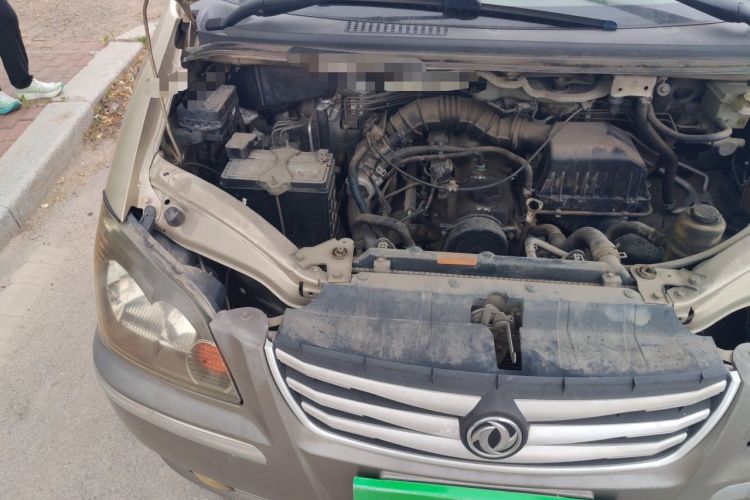 Used FORTHING Lingzhi 2016 M3L 1.6L 7-Seater Comfort Model Engine Bay Right