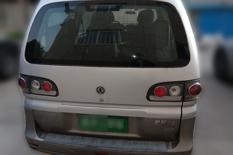 Used FORTHING Lingzhi 2016 M3L 1.6L 7-Seater Comfort Model Exterior 4