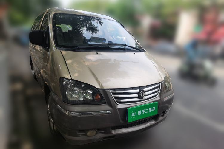 Used FORTHING Lingzhi 2016 V3 1.5L 7-Seater Comfort Model China IV Standard Front Right 45 Deg