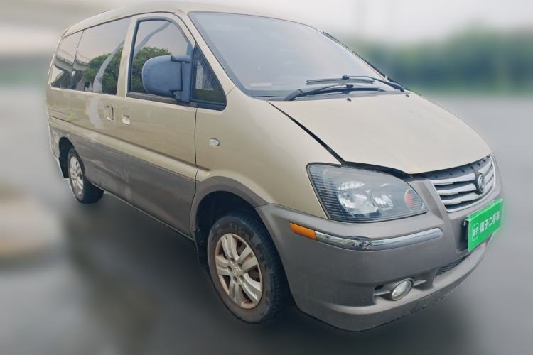 Used FORTHING Lingzhi 2016 V3 1.5L 7-Seater Luxury Model China IV Standard Front Right 45 Deg