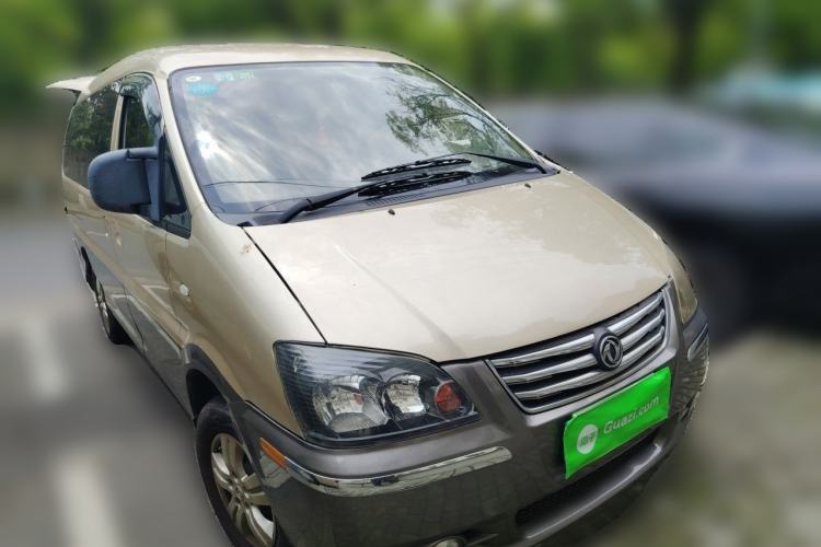 Used FORTHING Lingzhi 2016 M3L 1.6L 7-Seater Comfort Model Front Right 45 Deg