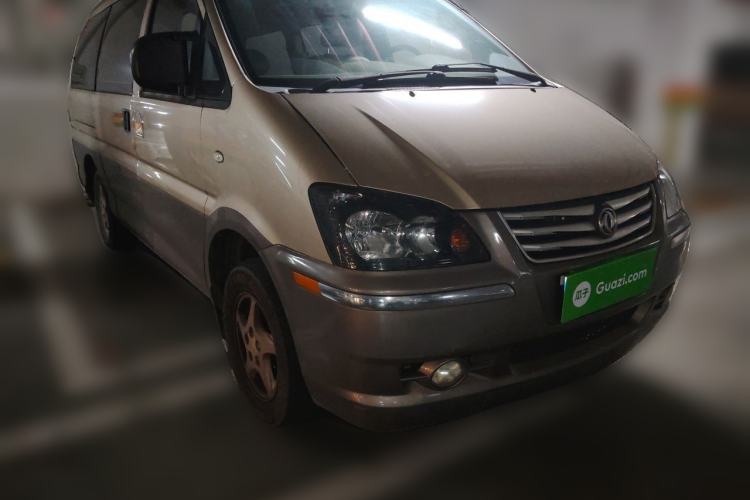 Used FORTHING Lingzhi 2016 M3L 1.6L 7-Seater Luxury Model Front Right 45 Deg