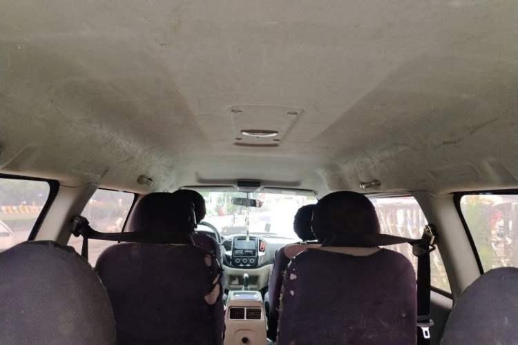 Used FORTHING Lingzhi 2016 M3L 1.6L 7-Seater Comfort Model Headliner