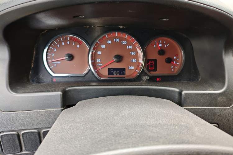 Used FORTHING Lingzhi 2016 M5 2.0L 7-seat Long-wheelbase Standard Model Instrument Cluster