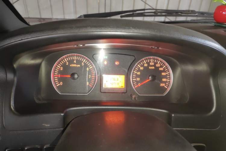 Used FORTHING Lingzhi 2016 V3 1.5L 7-Seater Luxury Model China V Emission Standard Instrument Cluster
