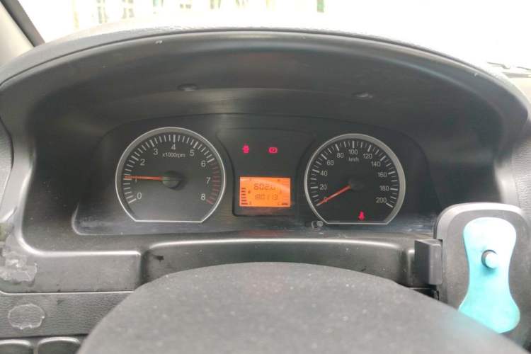 Used FORTHING Lingzhi 2016 M3L 1.6L 7-Seater Comfort Model Instrument Cluster