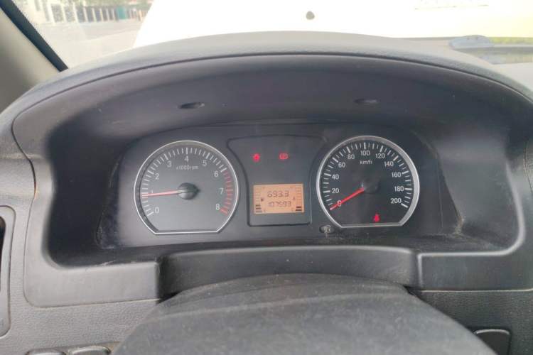 Used FORTHING Lingzhi 2016 M3L 1.6L 7-Seater Comfort Model Instrument Cluster