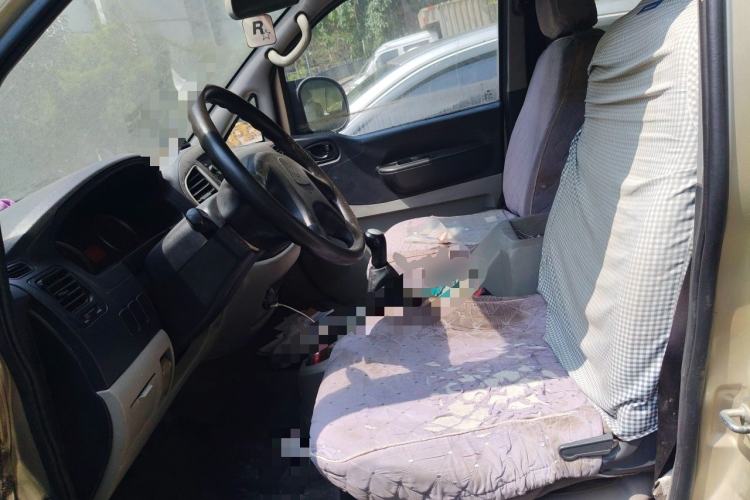 Used FORTHING Lingzhi 2016 M3 1.6L 7-Seater Standard Model China V Emission Standard Left Front Seat
