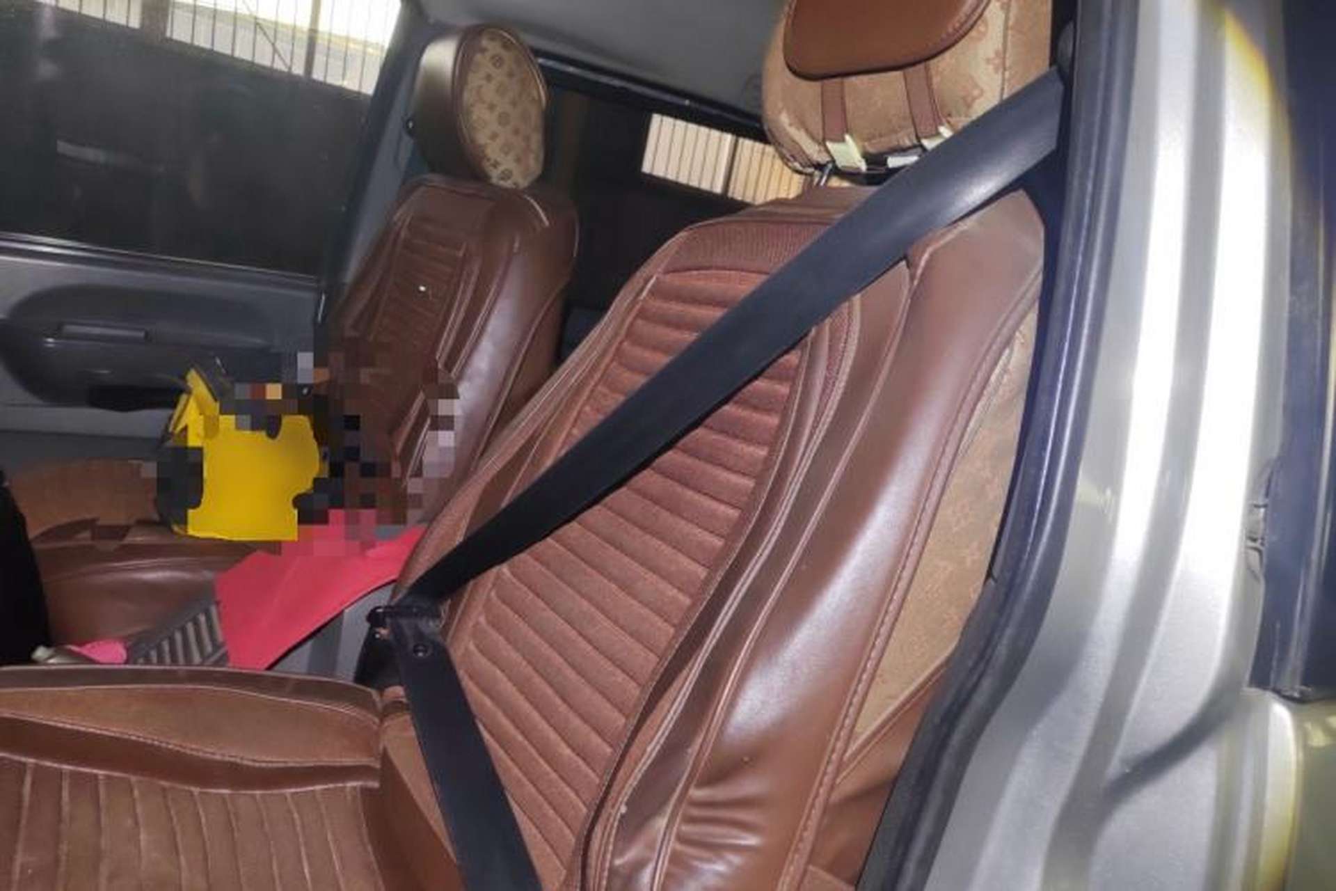 Used FORTHING Lingzhi 2016 V3 1.5L 7-Seater Luxury Model China V Emission Standard Left Rear Seat