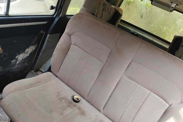 Used FORTHING Lingzhi 2016 M3 1.6L 7-Seater Standard Model China V Emission Standard Left Rear Seat