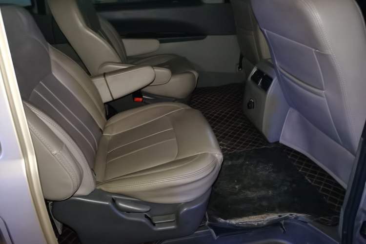 Used FORTHING Lingzhi 2016 M3 1.6L 7-Seater Comfort Model China IV Standard Left Rear Seat