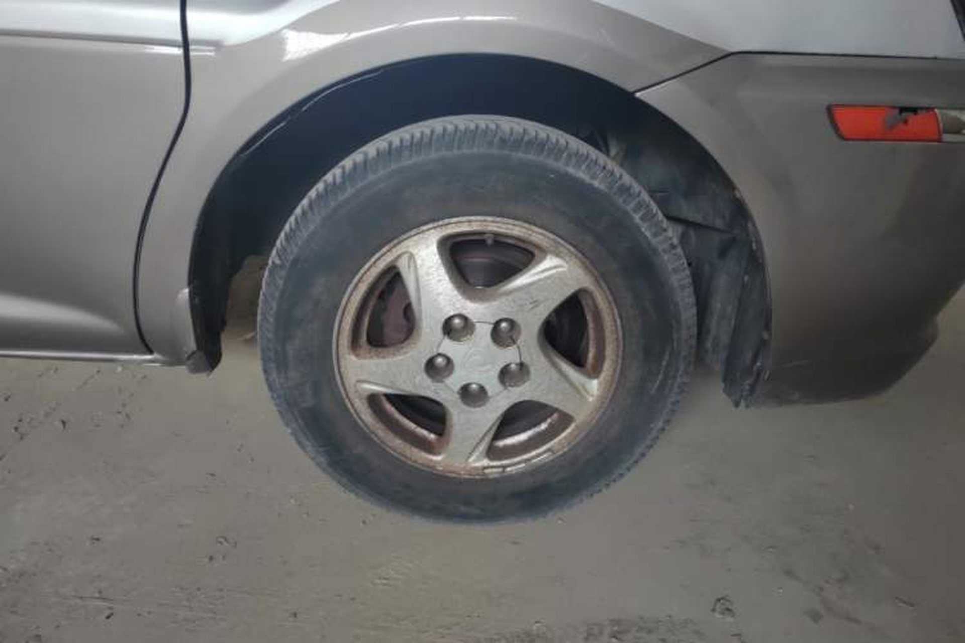 Used FORTHING Lingzhi 2016 V3 1.5L 7-Seater Luxury Model China V Emission Standard Right Front Wheel Hub