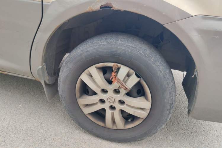 Used FORTHING Lingzhi 2016 M3L 1.6L 7-Seater Comfort Model Right Front Wheel Hub
