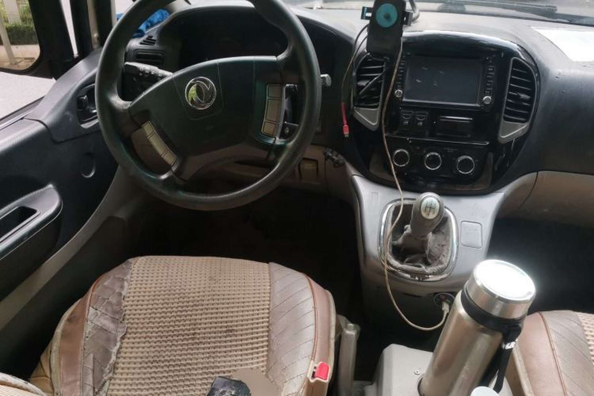 Used FORTHING Lingzhi 2016 M5 2.0L 7-seat Long-wheelbase Comfort Version Steering Wheel