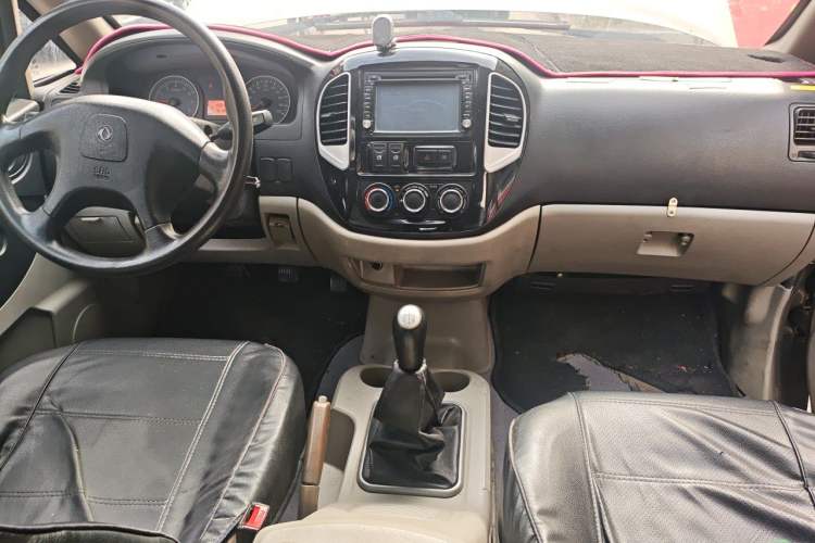 Used FORTHING Lingzhi 2016 M3L 1.6L 7-Seater Comfort Model Audio And AC Panel