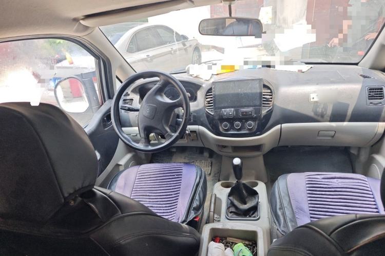 Used FORTHING Lingzhi 2016 M3 1.6L 7-Seater Comfort Model China V Standard Center Console