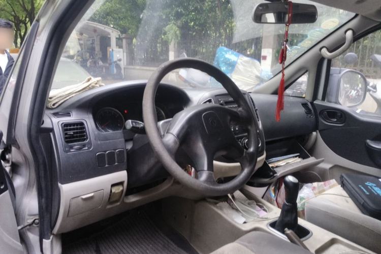 Used FORTHING Lingzhi 2016 V3 1.5L 7-Seater Standard Model China V Emission Standard Center Console