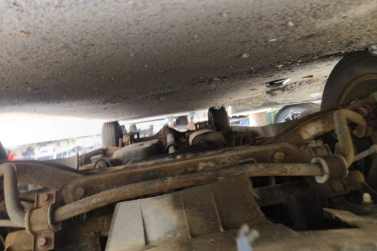 Used FORTHING Lingzhi 2016 M3L 1.6L 7-Seater Standard Model Chassis Front
