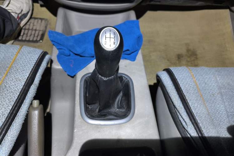 Used FORTHING Lingzhi 2016 V3 1.5L 7-Seater Comfort Model China V Standard Gear Lever
