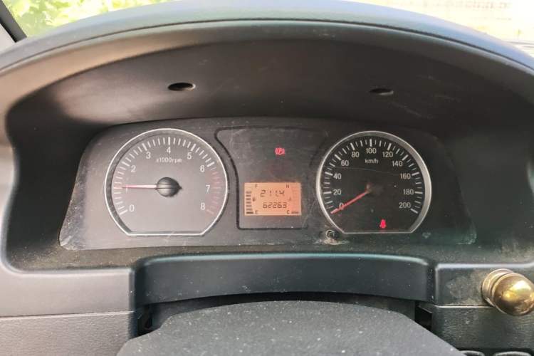 Used FORTHING Lingzhi 2016 M3L 1.6L 7-Seater Standard Model Instrument Cluster