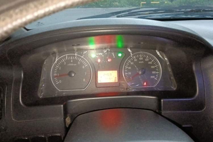 Used FORTHING Lingzhi 2016 V3 1.5L 7-Seater Comfort Model China V Standard Instrument Cluster
