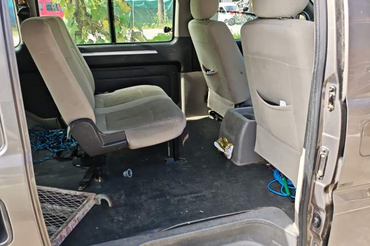Used FORTHING Lingzhi 2016 M3L 1.6L 7-Seater Standard Model Left Rear Seat