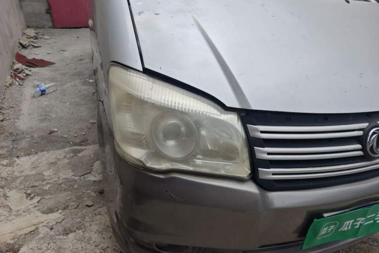 Used FORTHING Lingzhi 2016 M3 1.6L 7-Seater Comfort Model China V Standard Right Front Headlight