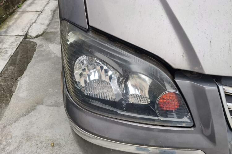 Used FORTHING Lingzhi 2016 M3L 1.6L 7-Seater Standard Model Right Front Headlight