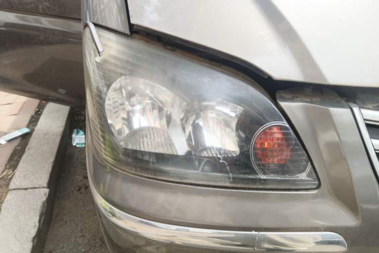 Used FORTHING Lingzhi 2016 M3L 1.6L 7-Seater Standard Model Right Front Headlight