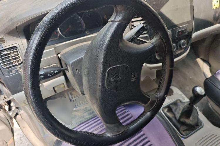 Used FORTHING Lingzhi 2016 M3 1.6L 7-Seater Comfort Model China V Standard Steering Wheel