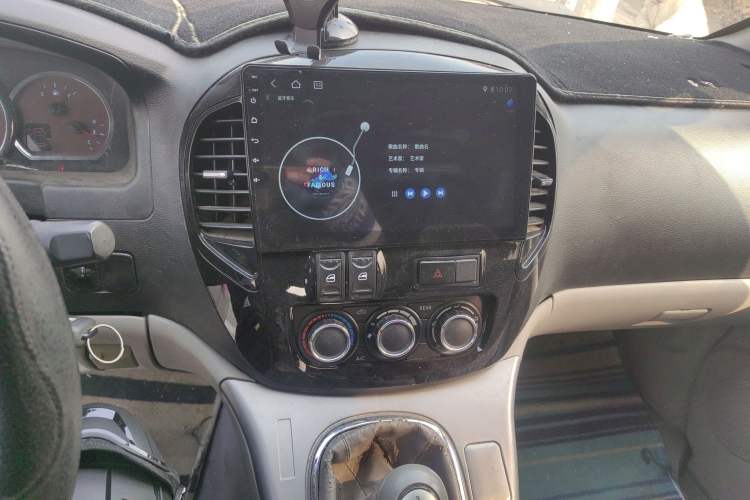 Used FORTHING Lingzhi 2016 M5 2.0L 7-seat Long-wheelbase Standard Model Audio And AC Panel