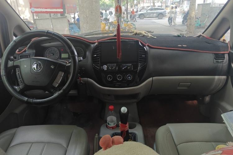 Used FORTHING Lingzhi 2016 M3 1.6L 7-Seater Luxury Model China V Standard Center Console