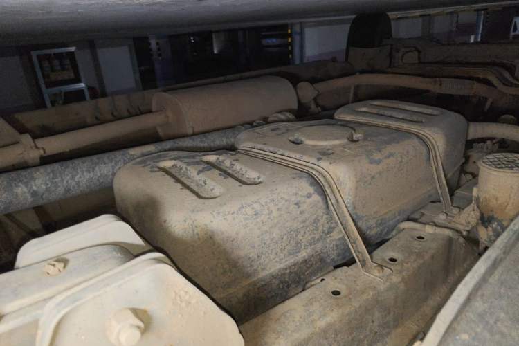 Used FORTHING Lingzhi 2016 V3 1.5L 5-Seater Special Offer Model Chassis Rear Left