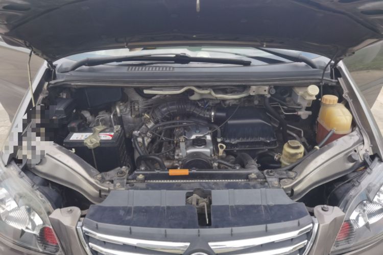 Used FORTHING Lingzhi 2016 M3L 1.6L 7-Seater Standard Model Engine Bay