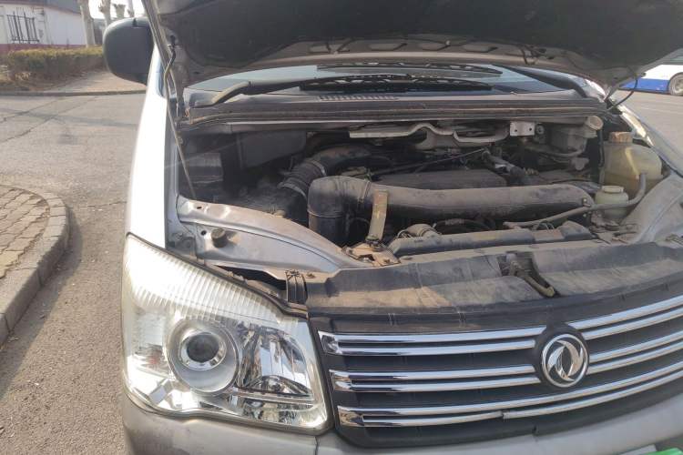 Used FORTHING Lingzhi 2016 M5 2.0L 7-seat Long-wheelbase Standard Model Engine Bay Right