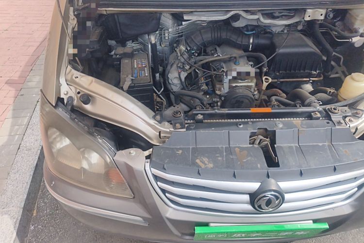 Used FORTHING Lingzhi 2016 M3L 1.6L 7-Seater Comfort Model Engine Bay Right