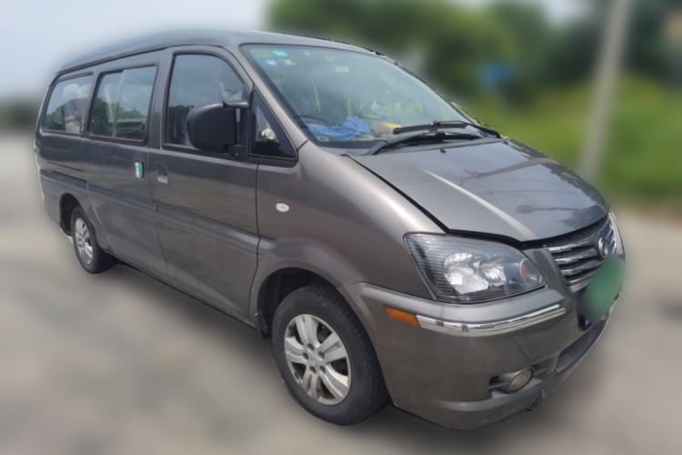 Used FORTHING Lingzhi 2016 M3L 1.6L 7-Seater Standard Model Front Right 45 Deg