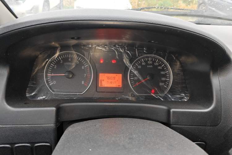 Used FORTHING Lingzhi 2016 V3 1.5L 7-Seater Comfort Model China V Standard Instrument Cluster
