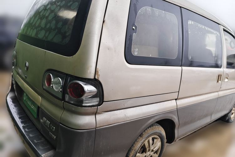 Used FORTHING Lingzhi 2016 V3 1.5L 7-Seater Comfort Model China V Standard Rear Right 45 Deg