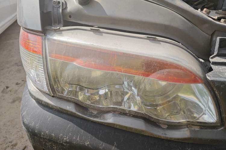 Used FORTHING Lingzhi 2016 V3 1.5L 5-Seater Special Offer Model Right Front Headlight
