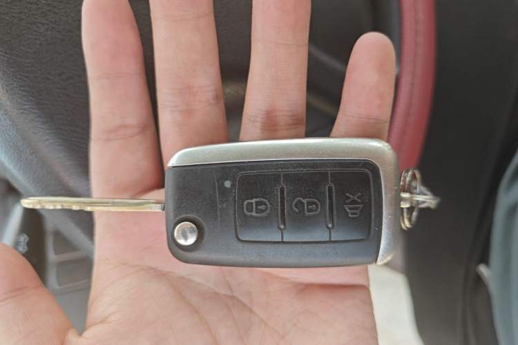 Used FORTHING Lingzhi 2016 V3 1.5L 5-Seater Special Offer Model Vehicle Key