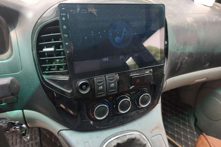 Used FORTHING Lingzhi 2016 M5 2.0L 7-seat Long-wheelbase Standard Model Audio And AC Panel